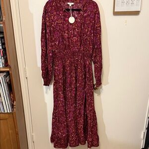 Chic Long Sleeve Floral Dress in Burgundy and Purple